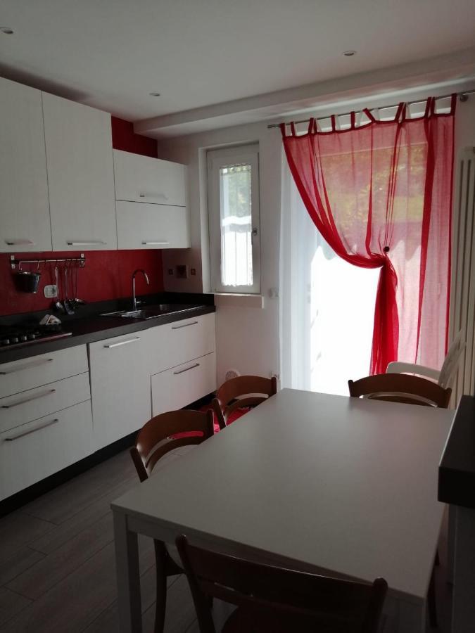 Appartement Casa Vittoria à Dervio Extérieur photo